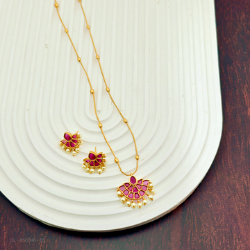 Floral pattern Kemp stone Chain