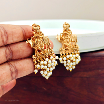 Clustered pearl -Lord Krishna-Flute - Studs