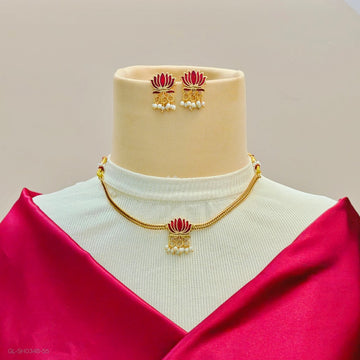 Lotus designer Choker with earrings