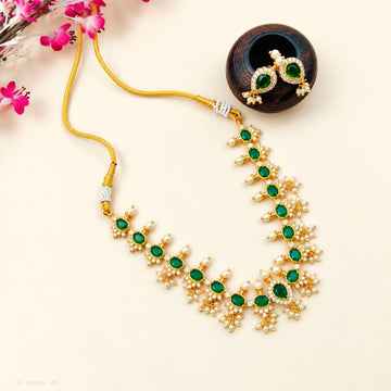 Traditional Kemp Stone Necklace Set Green / Red