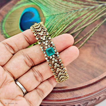 Single - Emerald-stone- Bracelet