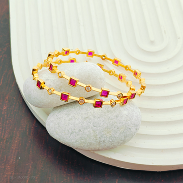 2 PC Set asymmetric Bangles-Red