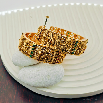 Lakshmi Designer screw Bangles