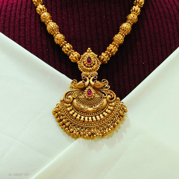 Traditional Chandrakor Haar Necklace Set.