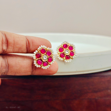 Gold plated -Floral design-pearled corners- Stud