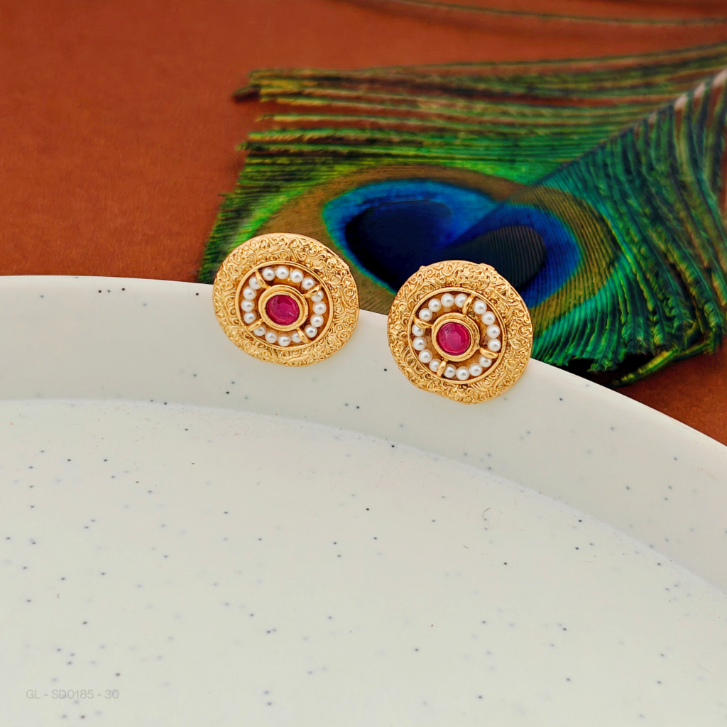 Gold-plated-Ruby-pearl-Stud