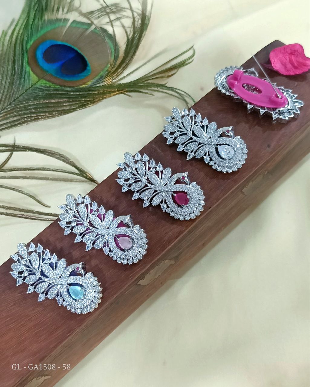 Saree Brooch Pin - Silver Finish Peacock- GL-AC1508-58