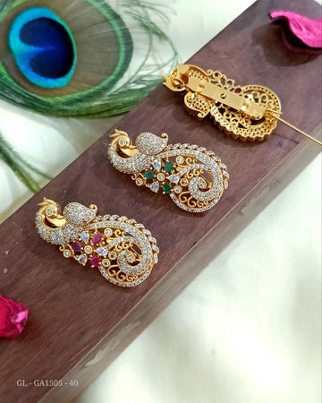 Gold Finish Multistones Peacock Saree Brooch Pin - GL-GA1505-40