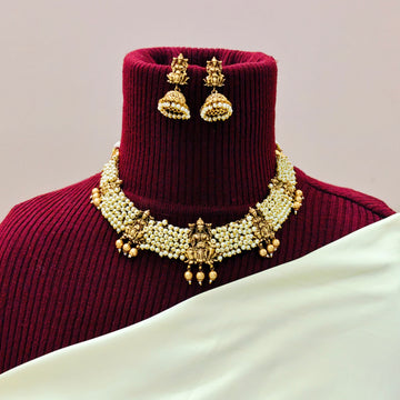 Clustered Pearl temple Set