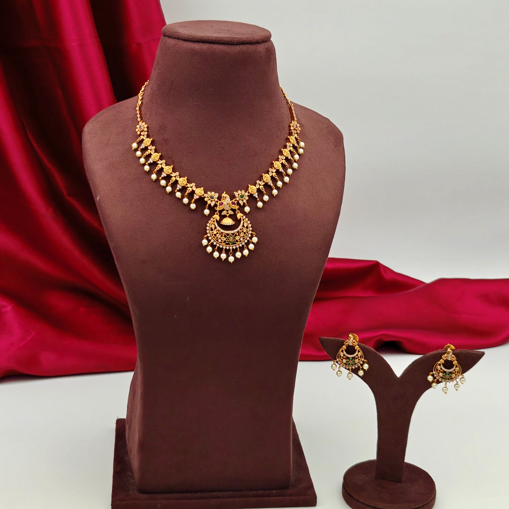 Traditional Kemp Necklace Set