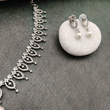 American Diamond - Pearl drops