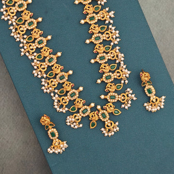 Kemp Peacock Long Guttapusalu Necklace - Green