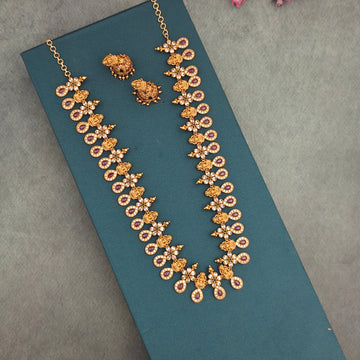 Kemp Lakshmi ensemble Ruby Haaram Set