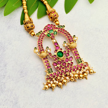 Temple Traditional Kemp Pendant - Design 12