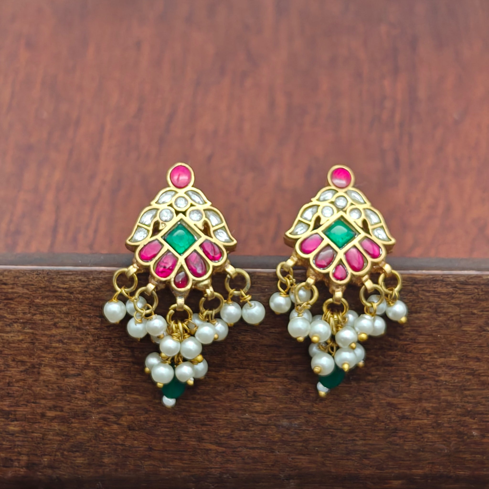 Jadau Kundan Diamond shaped Earrings
