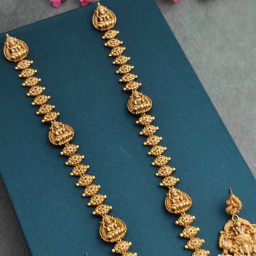 Gajalakshmi Mullai Temple Haaram