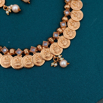 Golden Coin Alligned Necklace Set