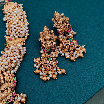 Temple jewelry in Clustered Pearl