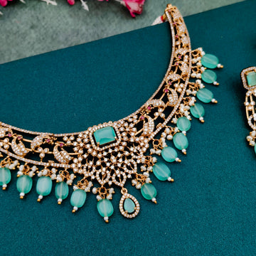 Hasli Designer Diamond necklace set