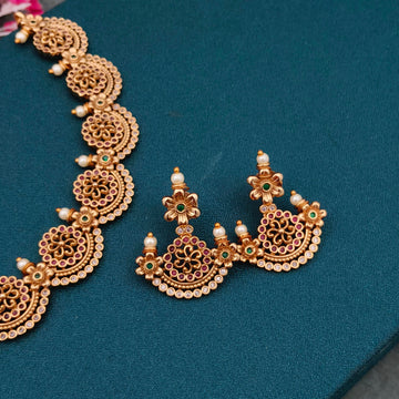 Antique golden traditional necklace