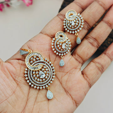 American Diamond Pendant Set