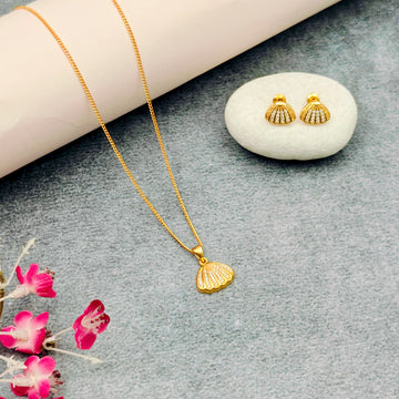 Golden Seashell Daily wear Necklace  Set