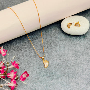 Tiny Gold Baby Foot Pendant Necklace set