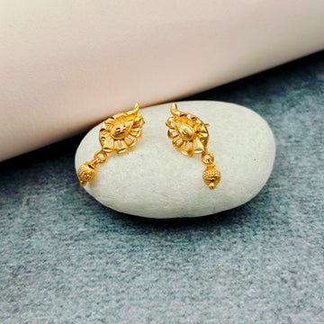 Classic New Design Gold Chain Pendant Daily wear Necklace Set