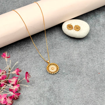 Dazzling Sunburst Gold Pendant Daily wear Necklace Set
