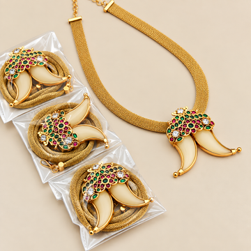 Statement Tiger Nail Necklace