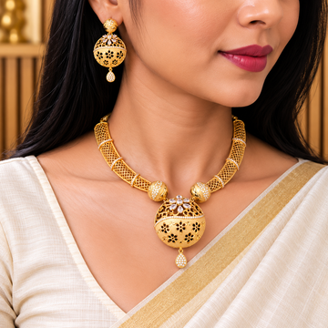 Gold forming Hasli style Necklace set