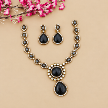 Victorian Black and Grey Kundan Set