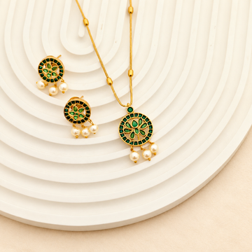 Floral lotus pattern Kemp stone Chain
