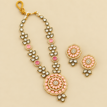 Geometrical Design kundan necklace set