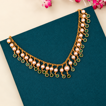 Emerald drops pearl chain