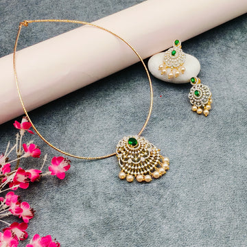 Elegant Floral Locket set - Green