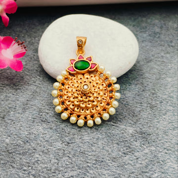 Jadau Kundan Pendant Set- Emerald