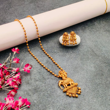 Gold matt finish Elephant design - locket set