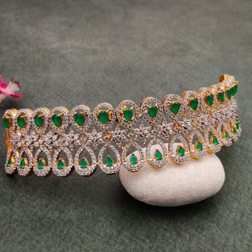 Emerald Choker Necklace Set