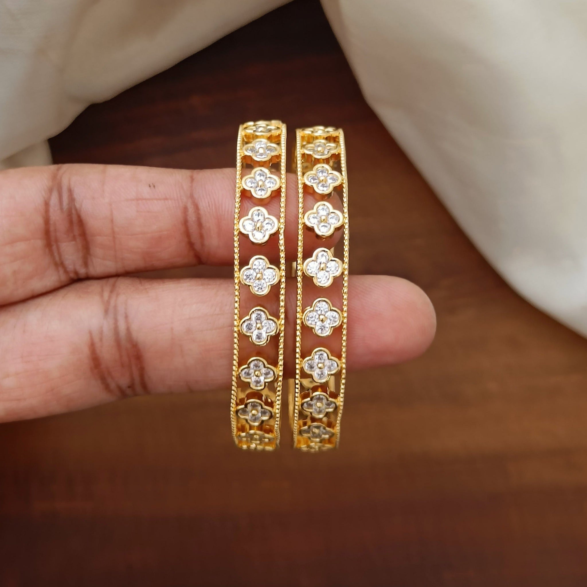 Kids Bangles 2 pc Set  AD Stone floral GL-BA0556-75