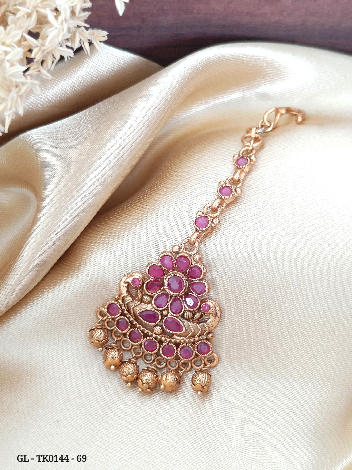 Head Accessory - Antique Golden Tikka GL-TK0144-69