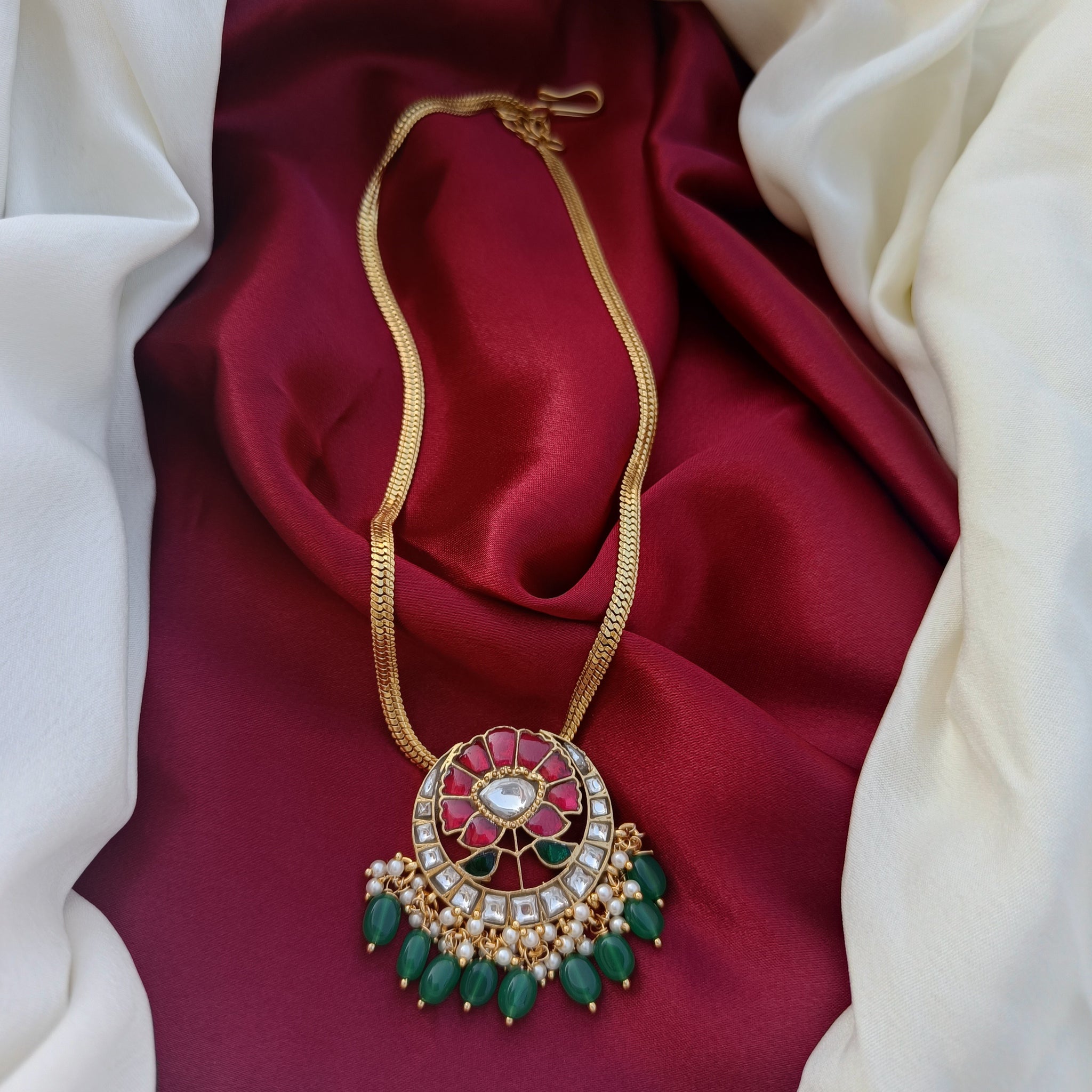 Jadau Kundan Floral locket with chain (detachable) GL-JAD0218-240
